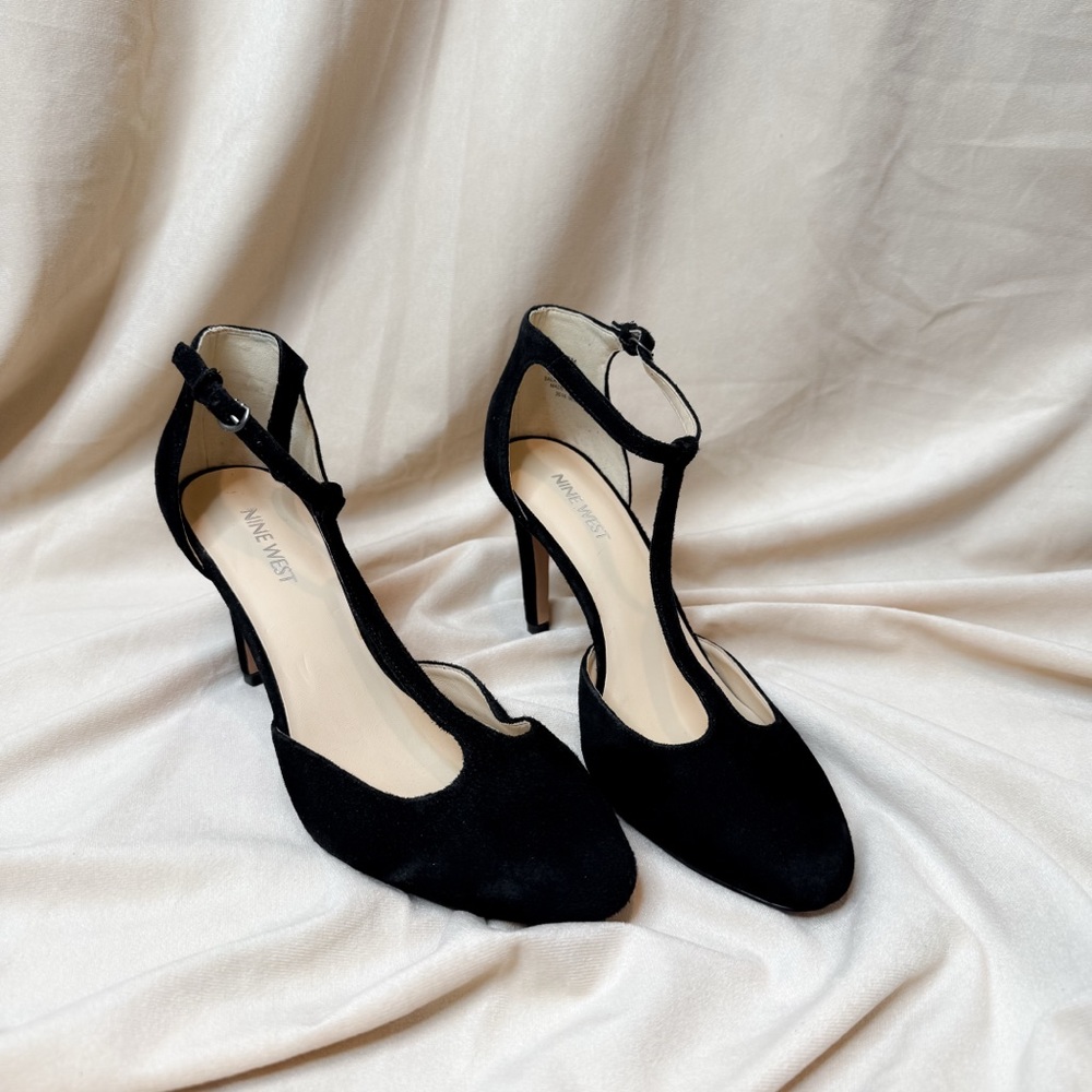 Nine West Black Pointed-Toe Heels